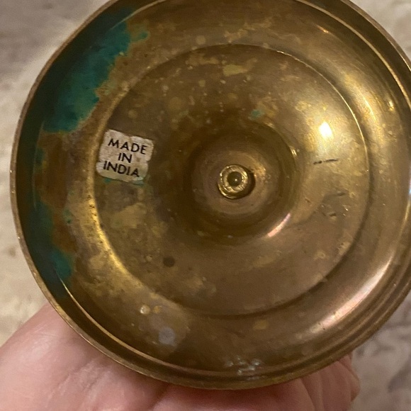 Vintage Solid Brass Made in India 7” Candlestick Holder Tarnished patina - Picture 4 of 6